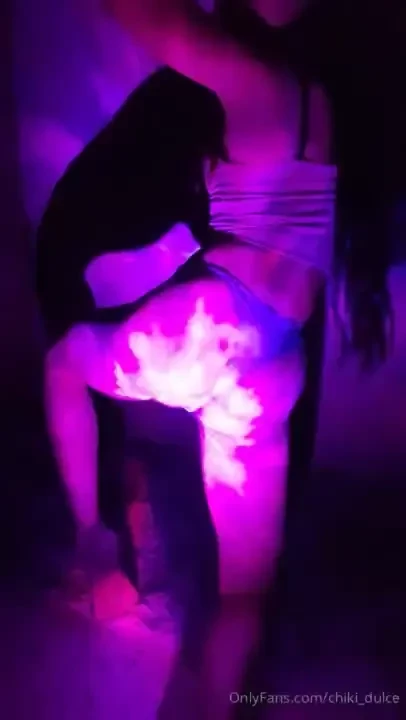 Meneando culito ahora vienen fotos 