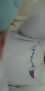 Guess my sweater is too short