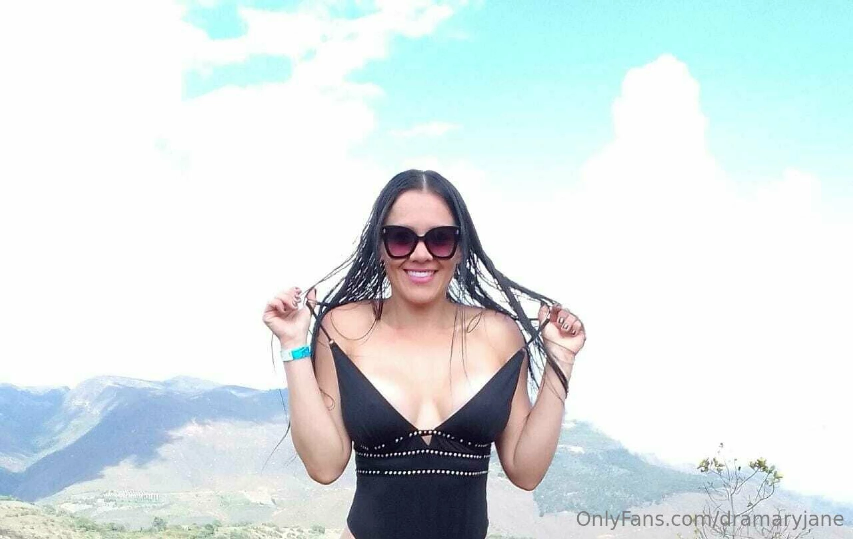 Merry christmas my love i hope you had a good night as for me i have a 