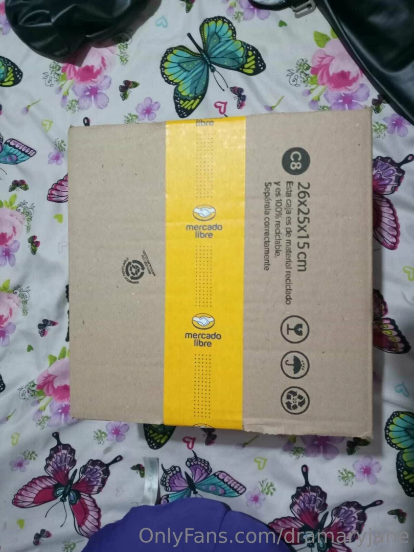 One of my subscribers sent me these gifts at home but i don t know how 