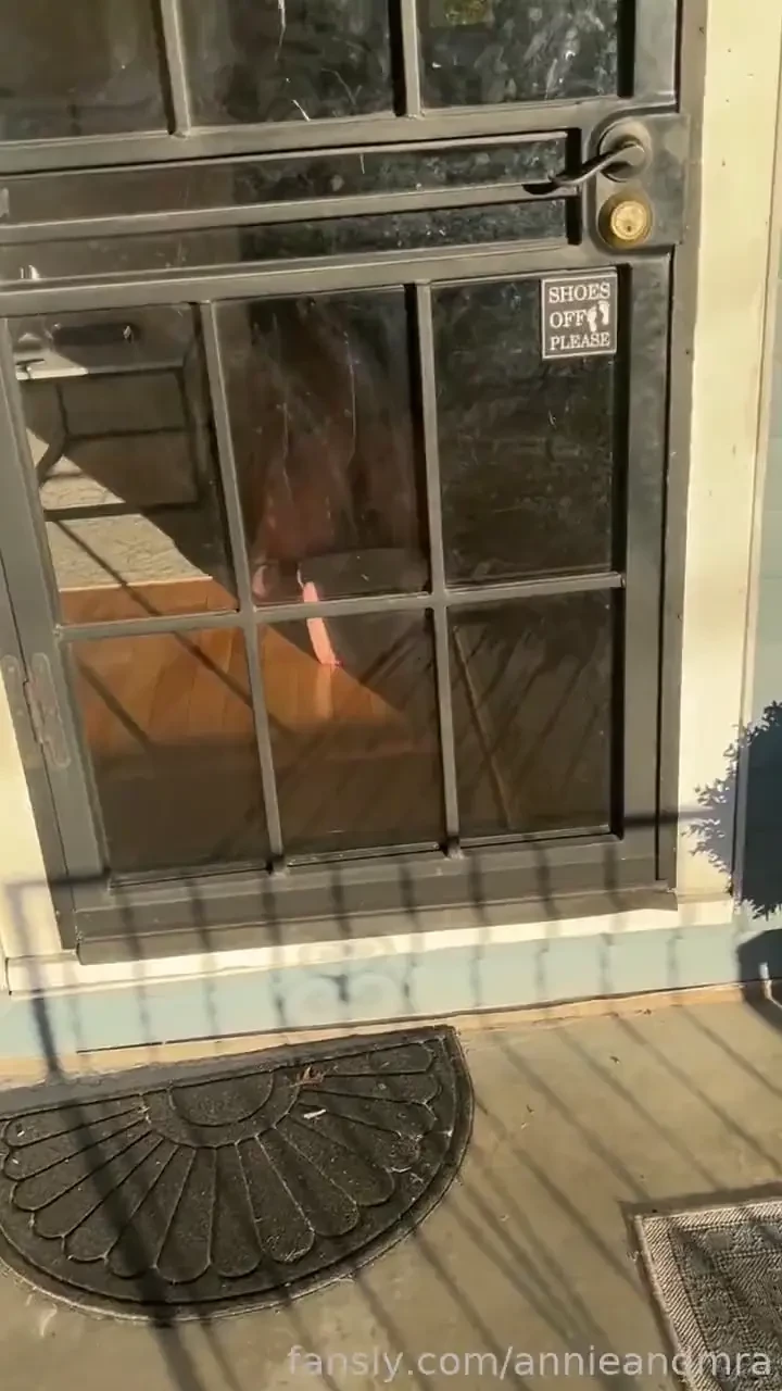 The best way to be greeted when i come home -mr a 