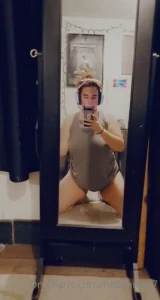 Was trying so hard to show my ass