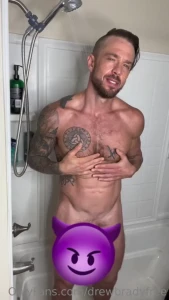 Cum and take a shower with me i want you here to soap me up and rub me