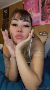 I love posing so naughty for you