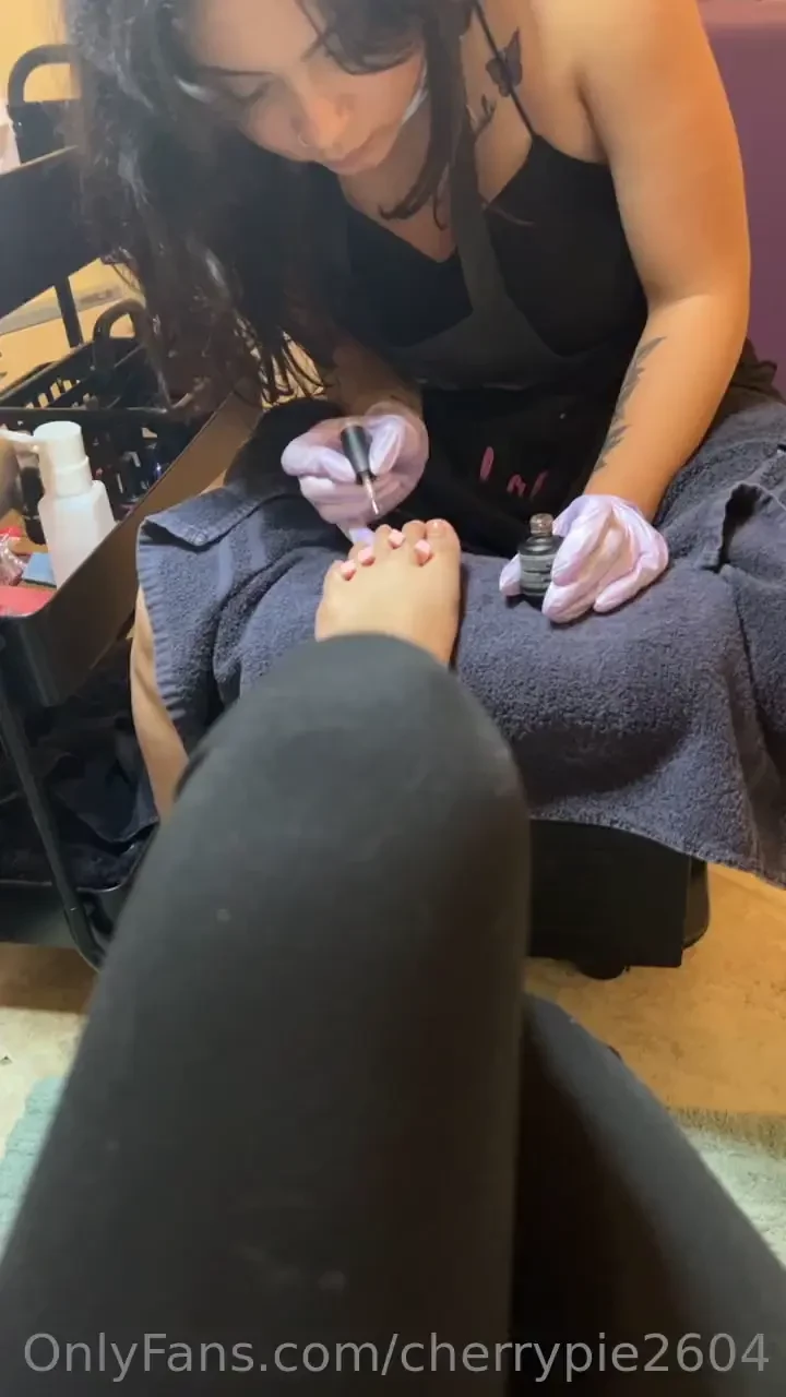 Got my nails and toes done matching set 