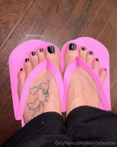 Fresh pedicure fresh free shitty flip flops