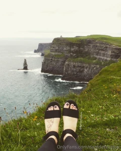 Showing these feet the world