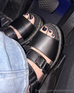 Not gonna lie i am fully in love with my new sandals