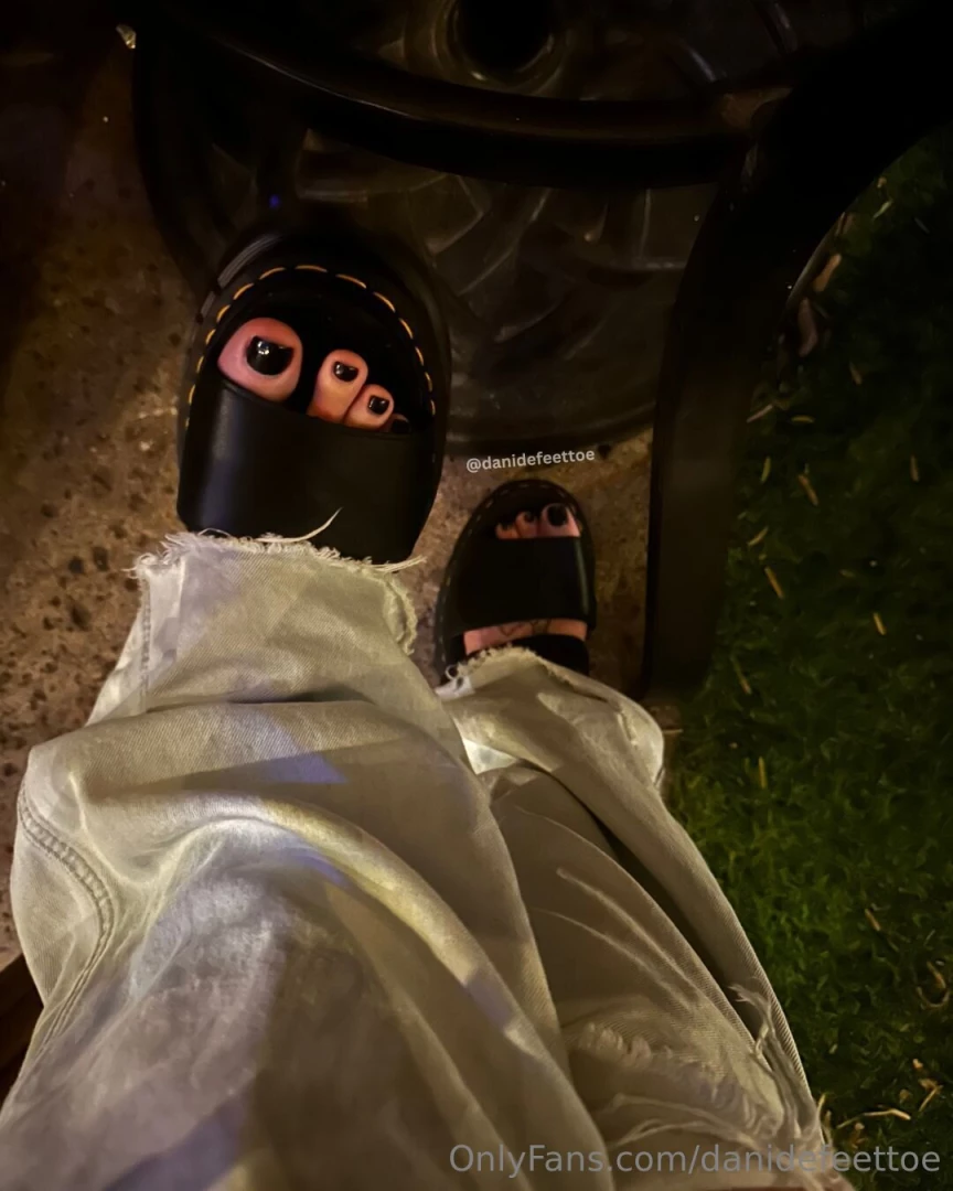 Caught you staring at my exposed toes part 1 