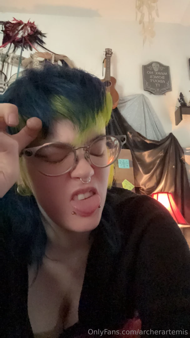 Hello i am exhausted i have double booked clients later wish me luck 