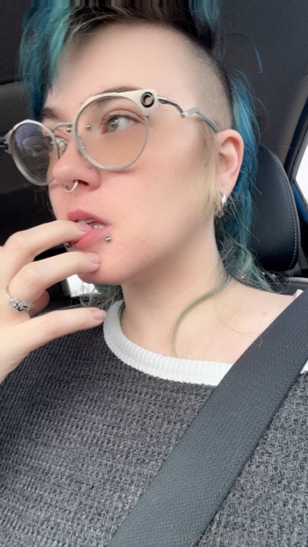 What color are we feeling for the next lingerie photoshoot green or part 1 