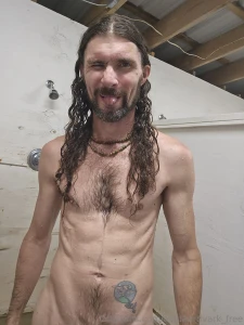 I think the only shower i ve taken in this showerhouse during the show part 1