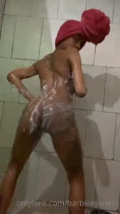 You shower with me then you put your penis in me baby te duchas