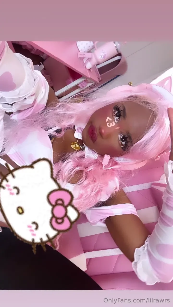 Took me so long to get the perfect lighting oof i hope yall enjoy this 