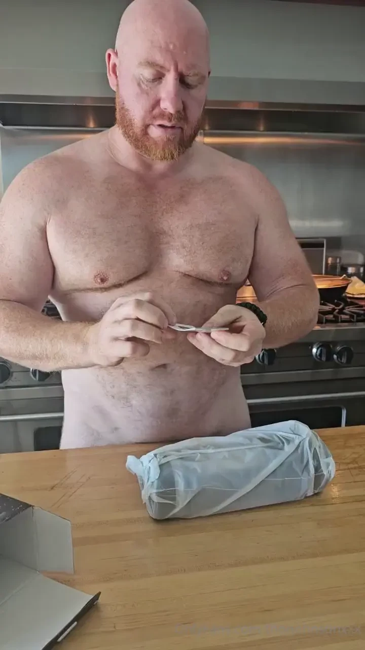 Got this brand new jerk off machine to unbox thorjohnson_xl 