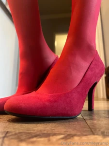 Do you like red stockings part 1