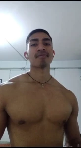 Buenas buenas saludos les mandan mis chichis y mi verga