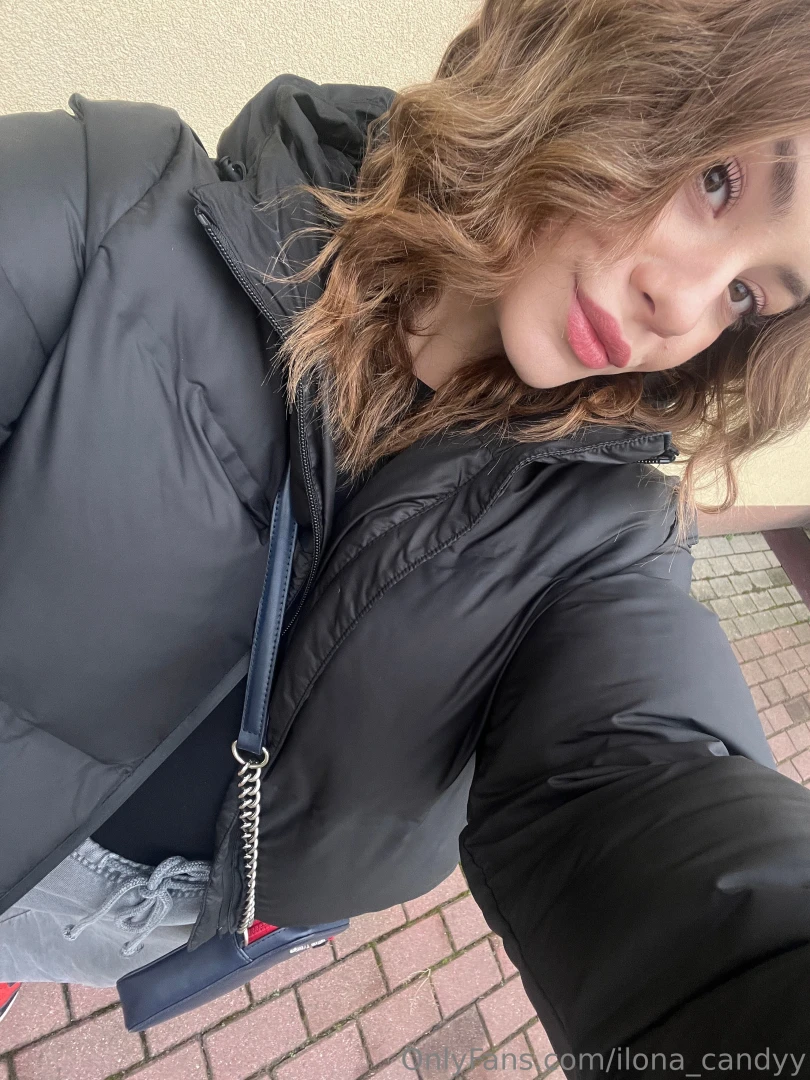 I often hear the stereotype that girls on onlyfans necessarily lead an 