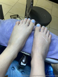 At the nail salon they applied this cream doesn t it look oddly