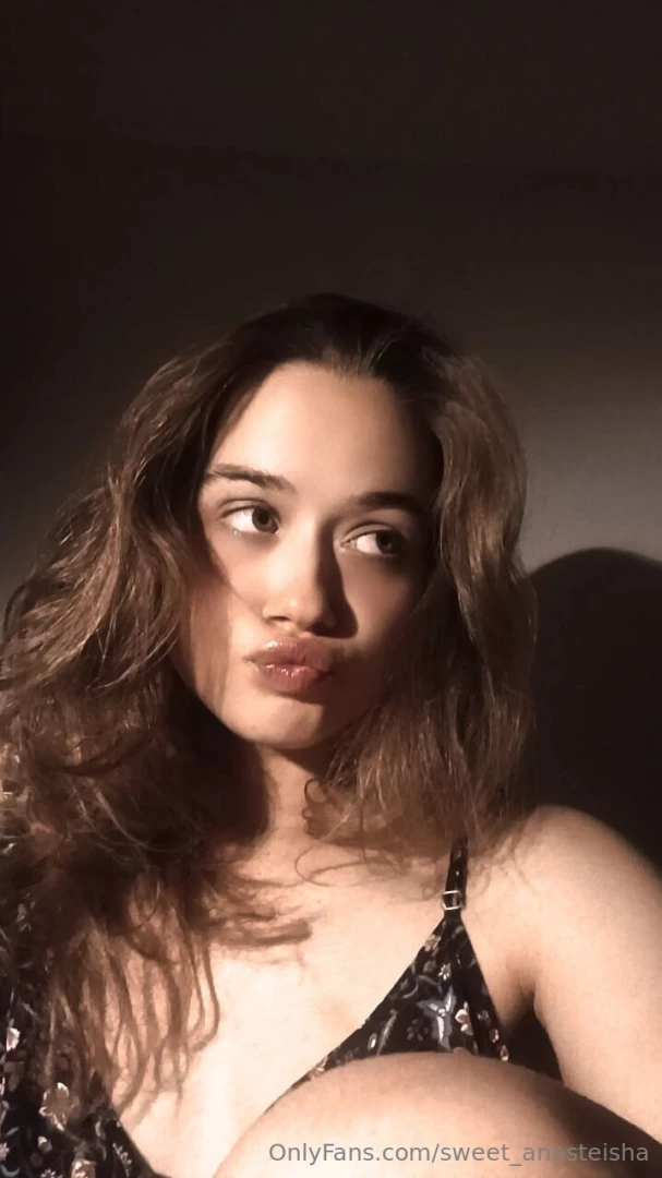 Roksalana18 is new to of and hopes to find a real connection and turn part 172 