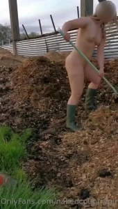 It s hard work but at least i get to do it naked