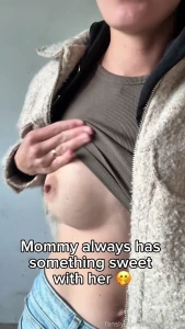 Milk mommy public lactation lactating outdoor abf mom milf fyp hotmom