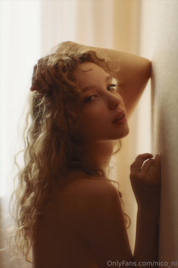 I received a bouquet of flowers from a secret admirer this morning it 