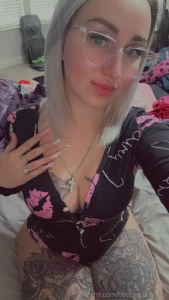 My bed s feelin kinda empty tonight