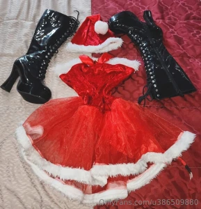 The outfit i wore for today s photo shoot buying your album and