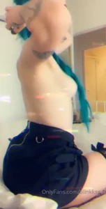 Booty wiggle part 3