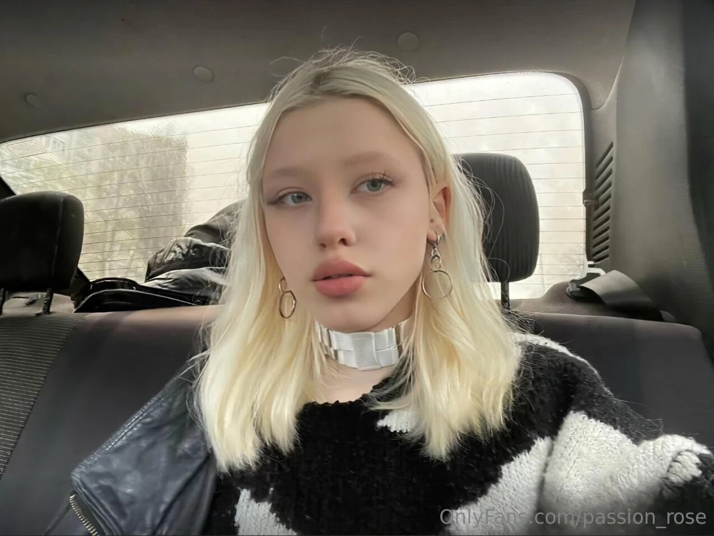 A naughty girl woodsnaomifree wants to play with your cock if you want part 656 