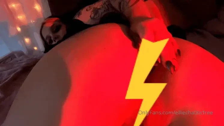 Anal play free on elliecha0tic subscribe now 
