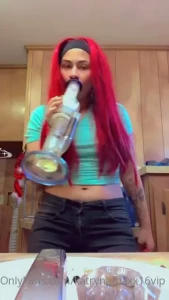 Tips appreciated i need to clean my bong get more screens and get me a
