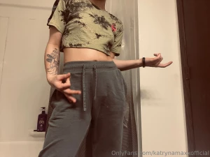 Do you like my air guitar part 1