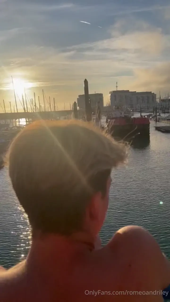 Who s ready for a new vid releasing friday best flipfuck we ve ever 