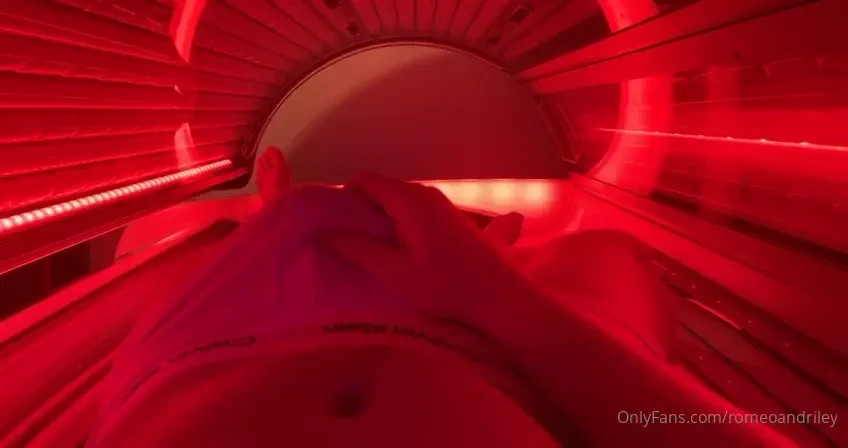 Anyone else get horny whilst they re tanning 