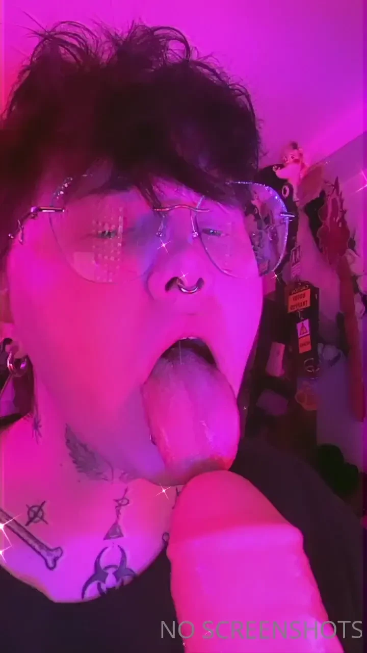 God i m a goon for dick i have a cock worshipping video i ll send out 