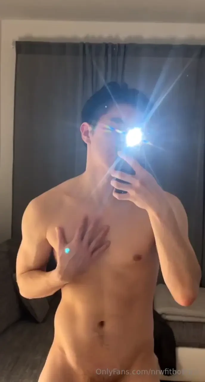 Need you on your knees with your mouth open rn 