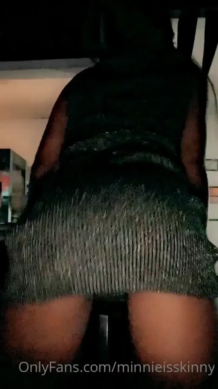 Twerking while i m lit in the club 