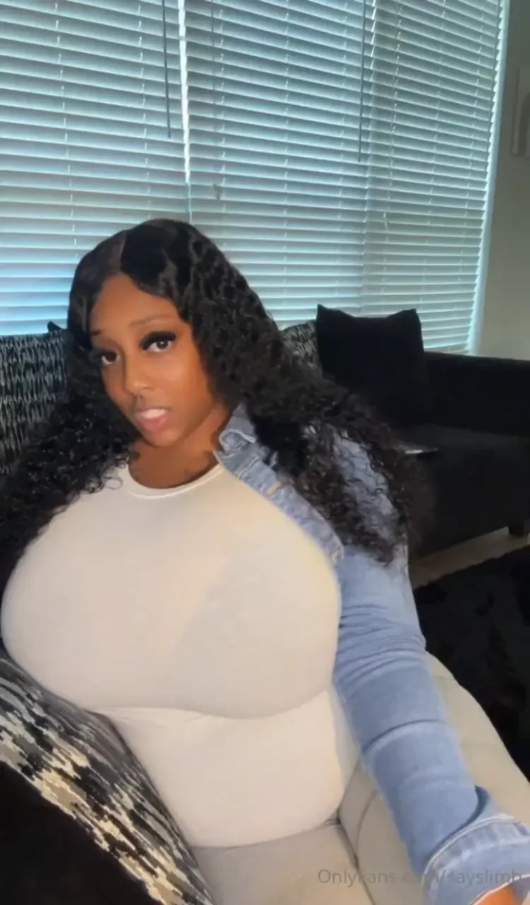 Get undreesed with me baby 