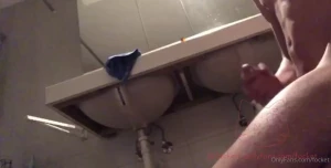 Pretty old vid dont even know if its on here might upload it to
