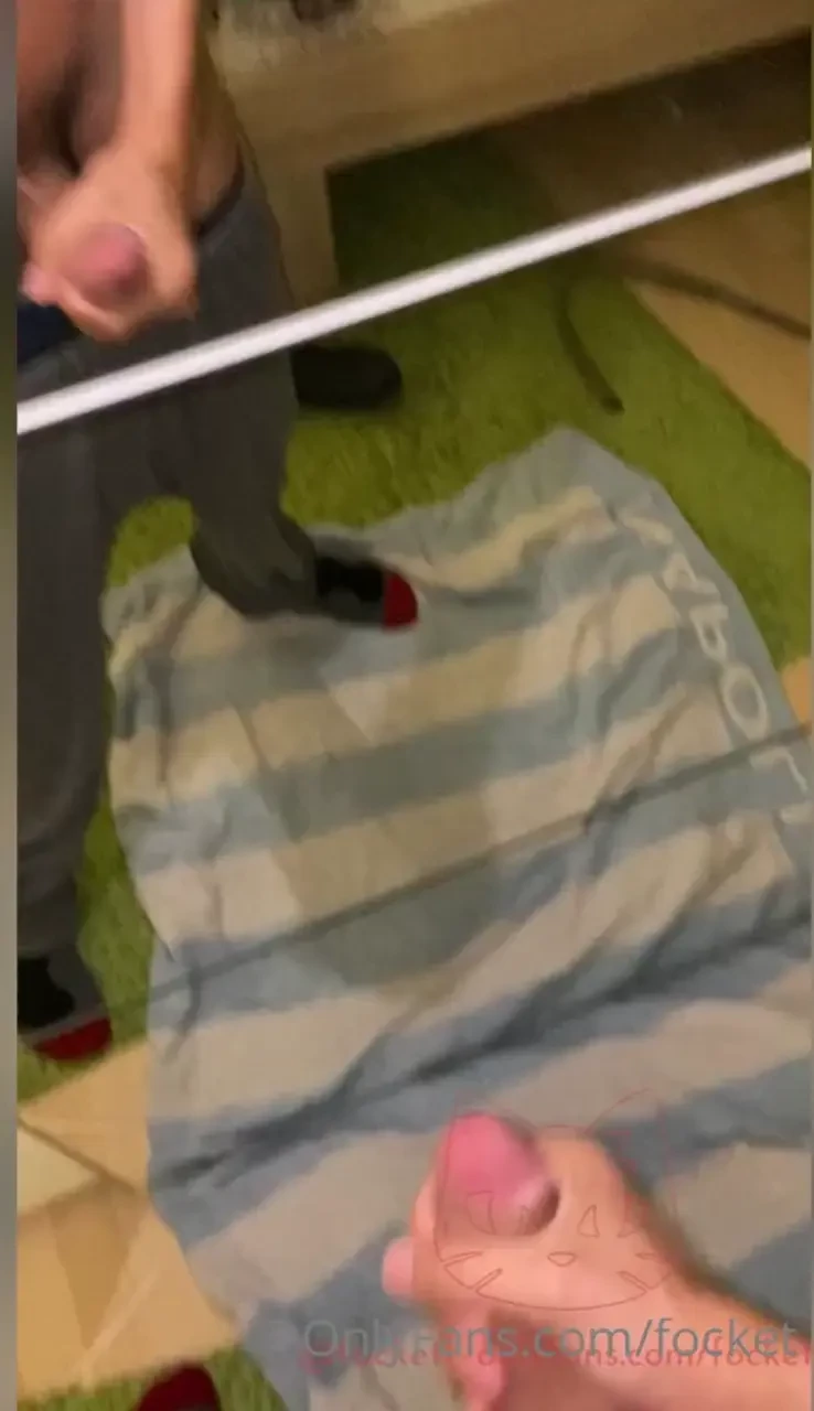 Welp as some requested here s a mirror cumshot not my best shot but it 