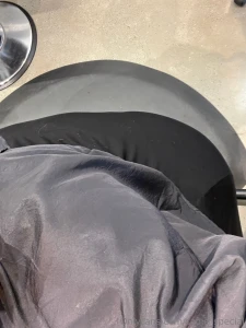 At the salon and still have the biggest booty here surprise surprise