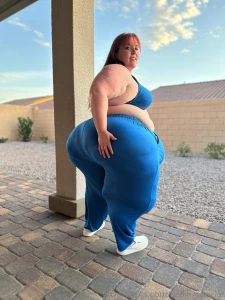 Good morning babes i like to share with you my fattest angles