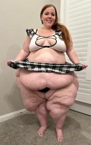 I don t fit the mold i break it and sit on it like a throne part 2