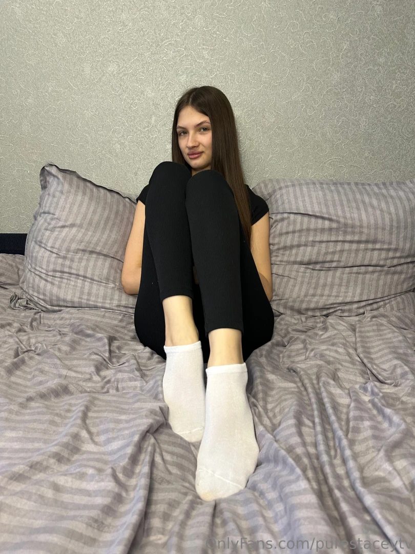 Is it important for you that a girl be sweet and feminine or do girls 