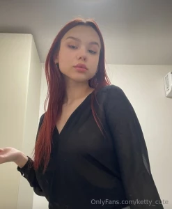 Dressed in chic black from head to toe because simplicity never goes