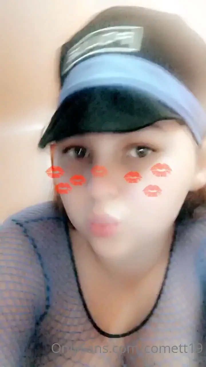 5 pics for my fans i love you guys 