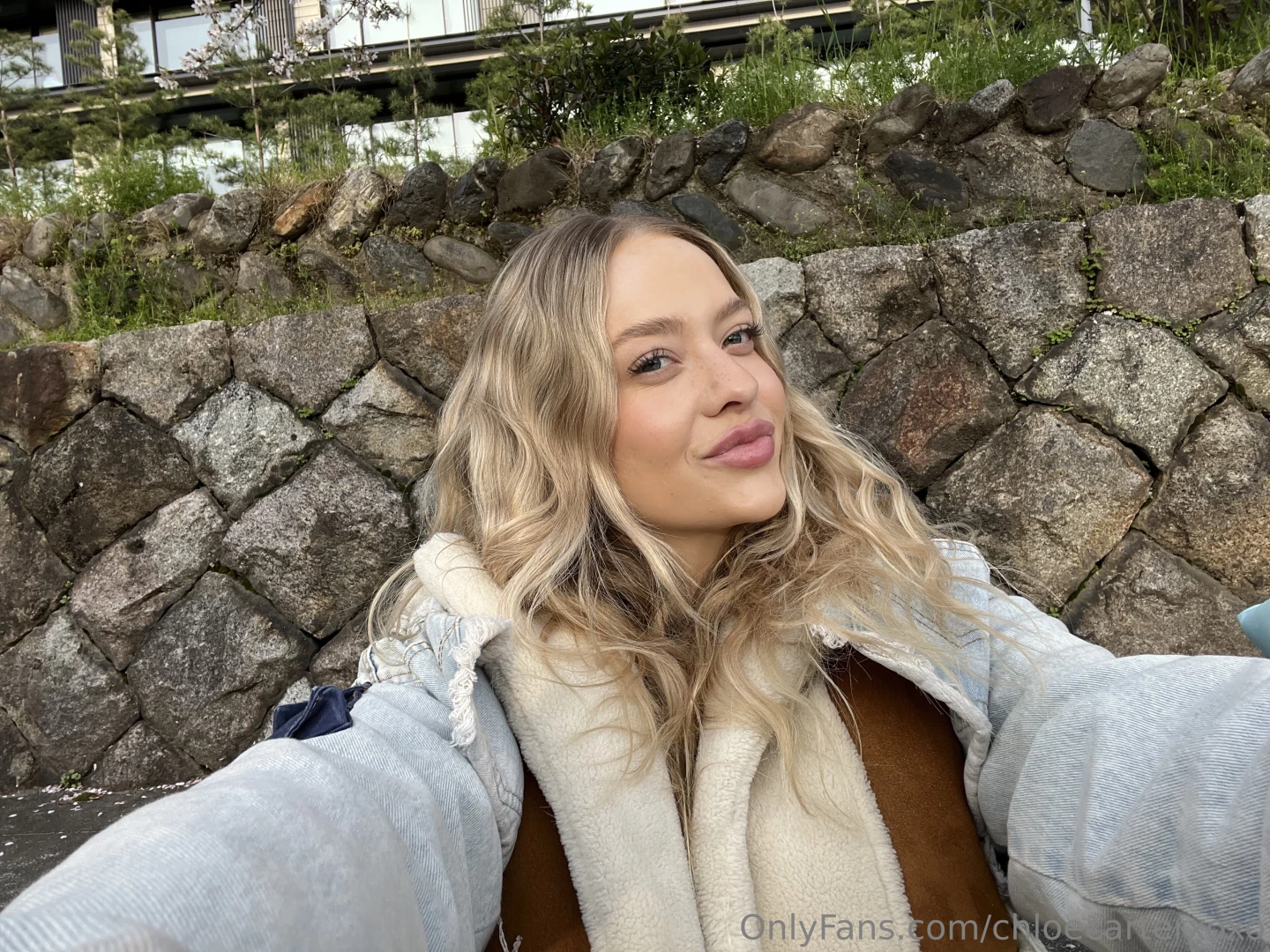 Sending you a big bear hug 