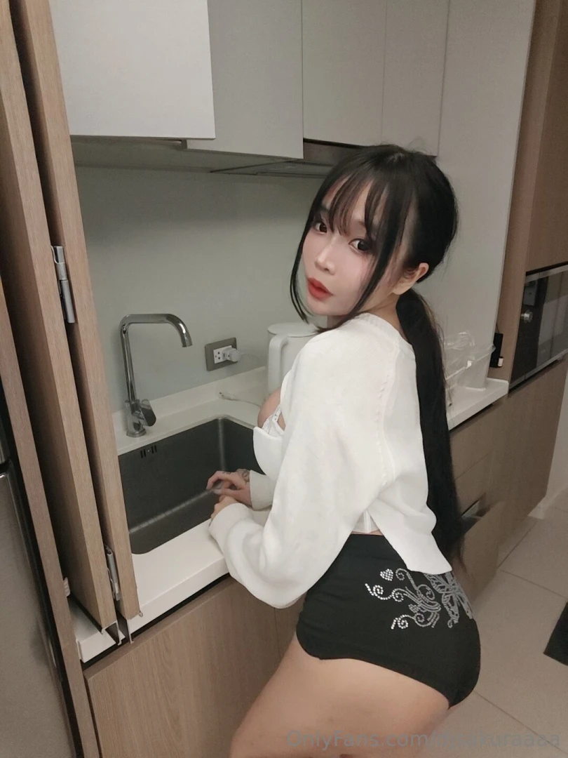 You like this shirt or what s underneath part 2 